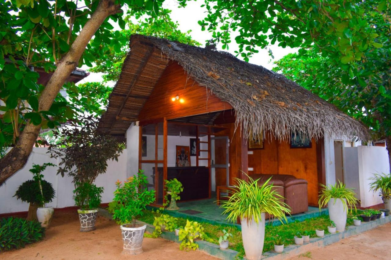 Golden Beach Cottages Trincomalee Eksteriør bilde