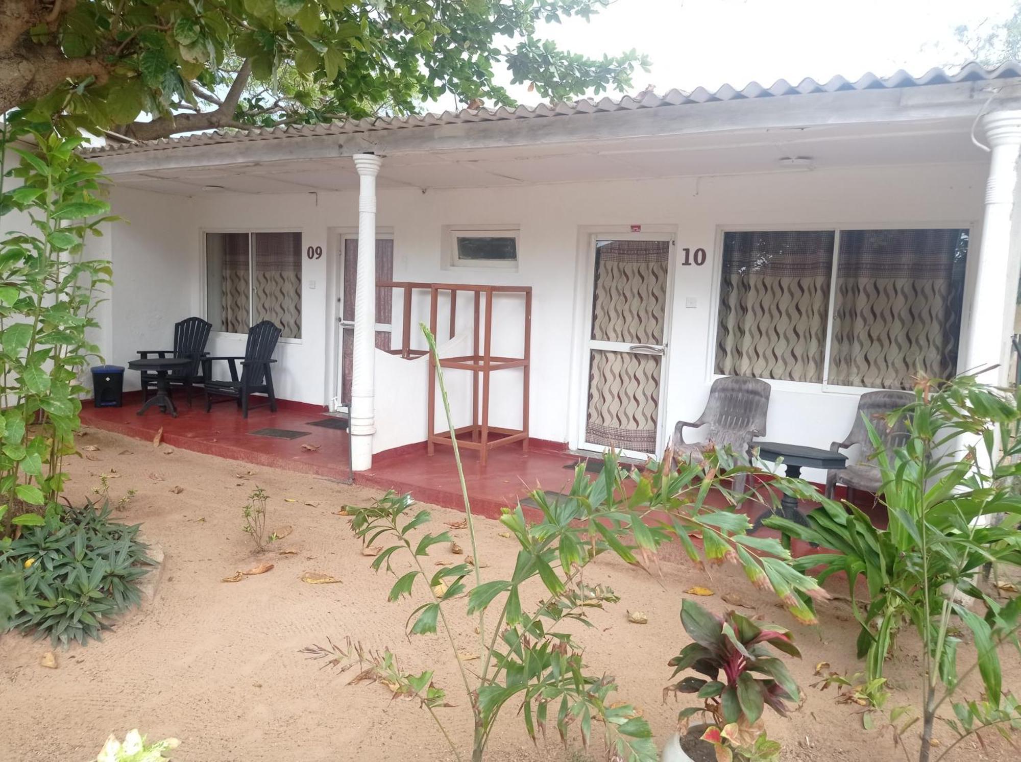Golden Beach Cottages Trincomalee Eksteriør bilde