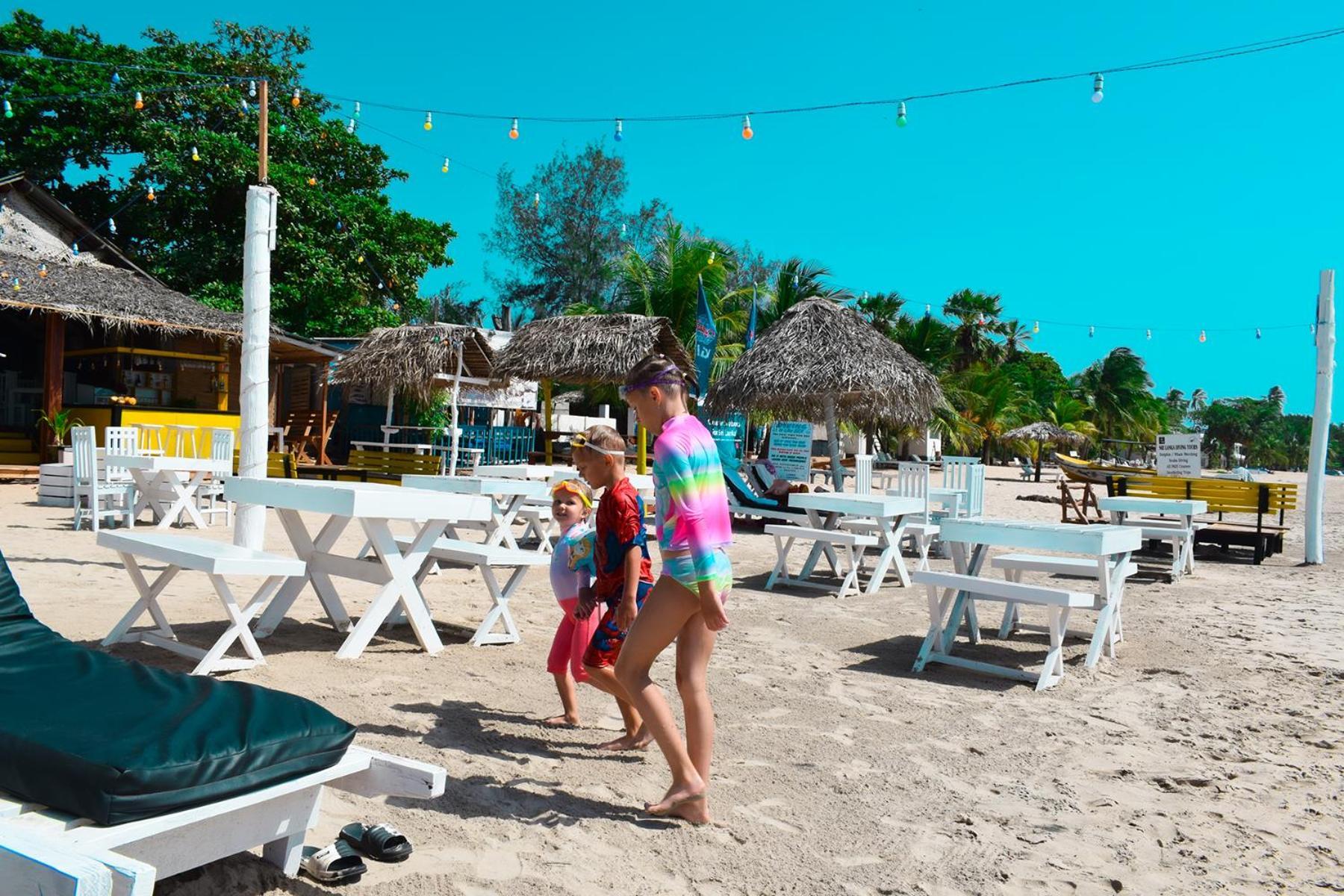 Golden Beach Cottages Trincomalee Eksteriør bilde